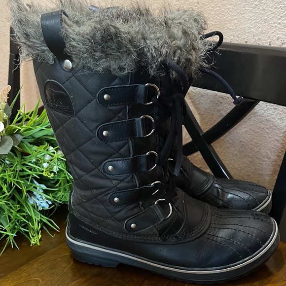 BEAUTIFUL SOREL JOAN of ARTIC BOOTS🖤🖤 - Picture 4 of 9